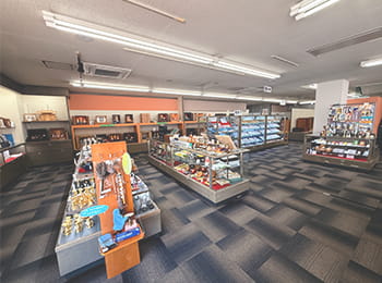 札幌店仏壇館は店内04
